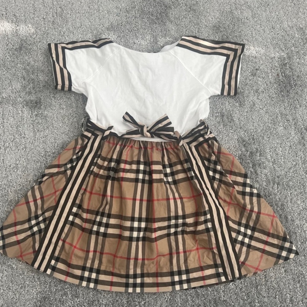 🛑SOLD🛑 Kid Burberry Dress